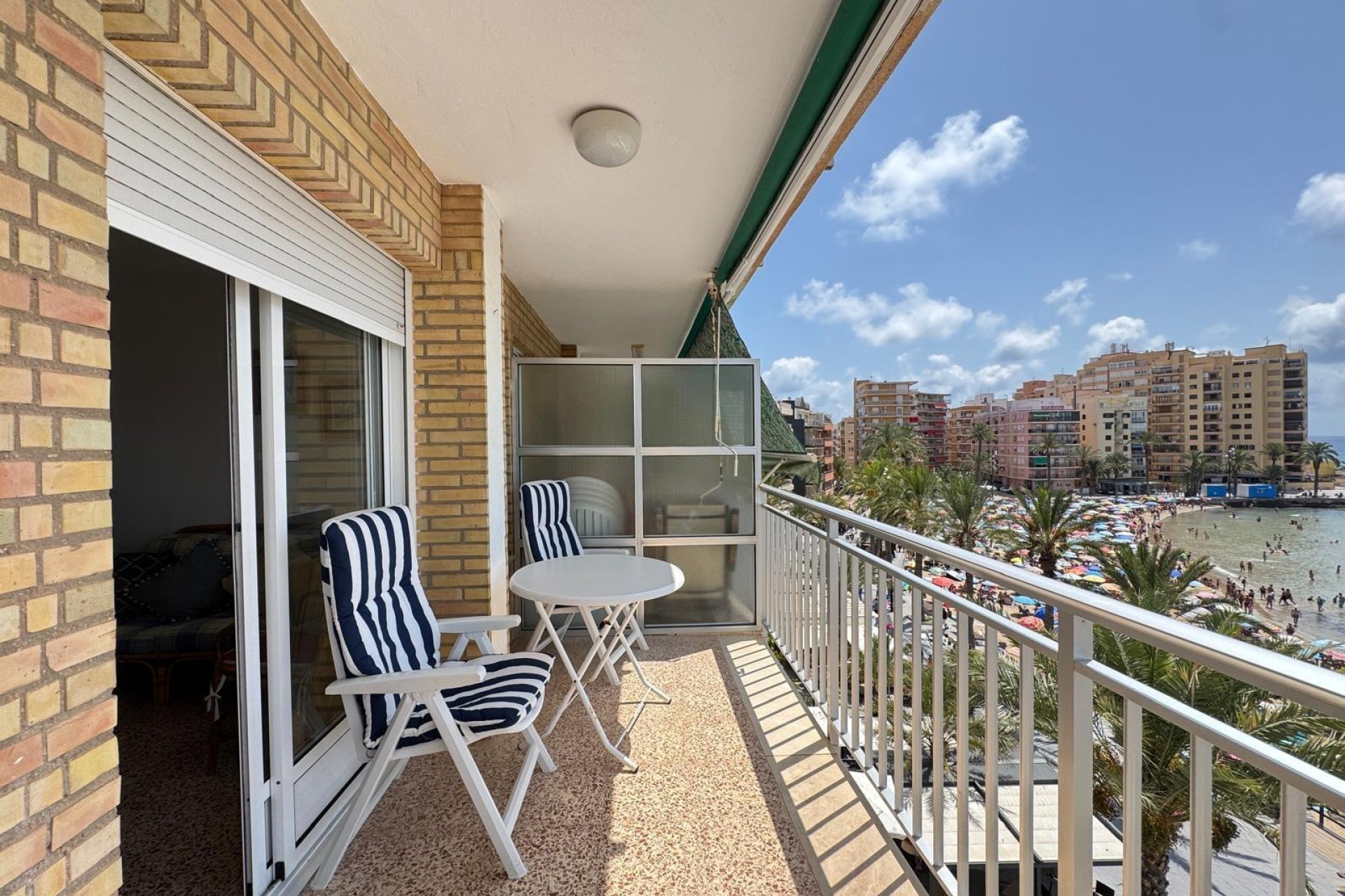 Herverkoop - Appartement -
Torrevieja - Playa del Cura