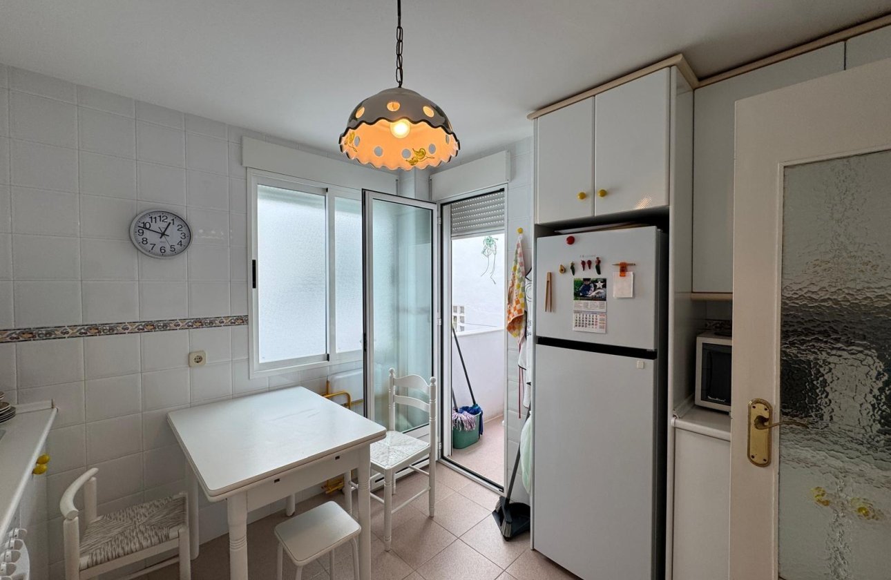 Herverkoop - Appartement -
Torrevieja - Playa del Cura