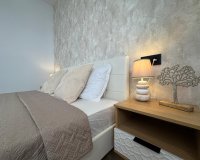 Herverkoop - Appartement -
Torrevieja - Playa del Cura