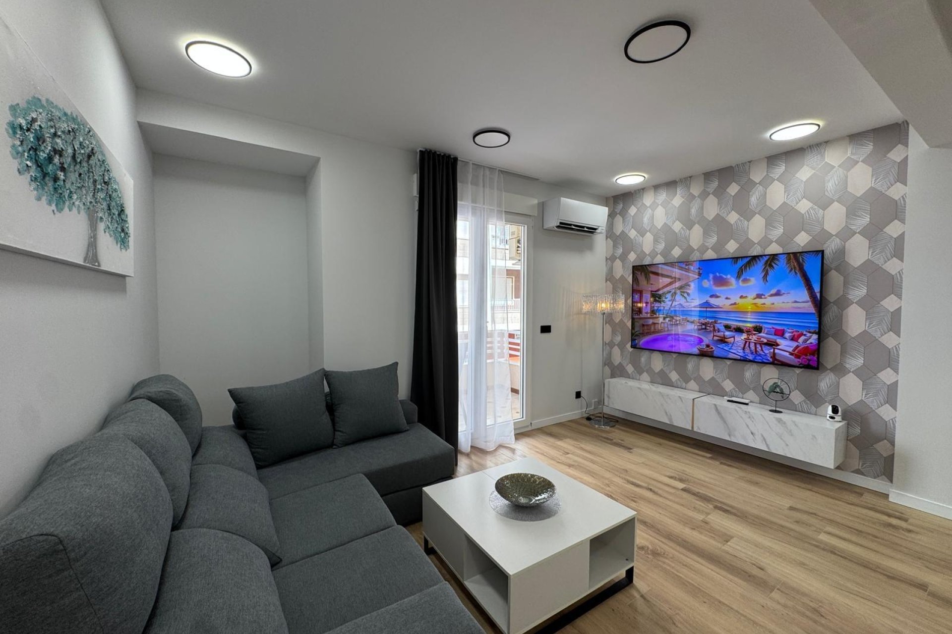 Herverkoop - Appartement -
Torrevieja - Playa del Cura