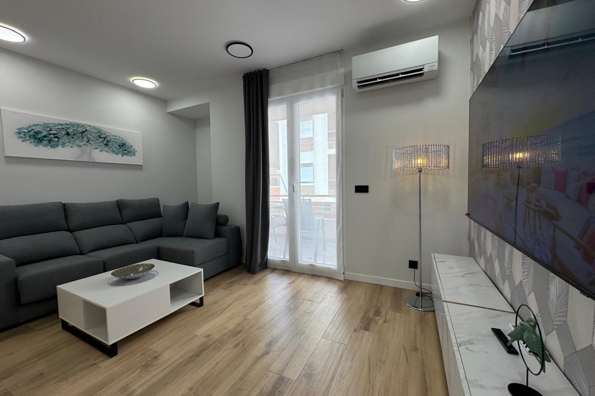 Herverkoop - Appartement -
Torrevieja - Playa del Cura