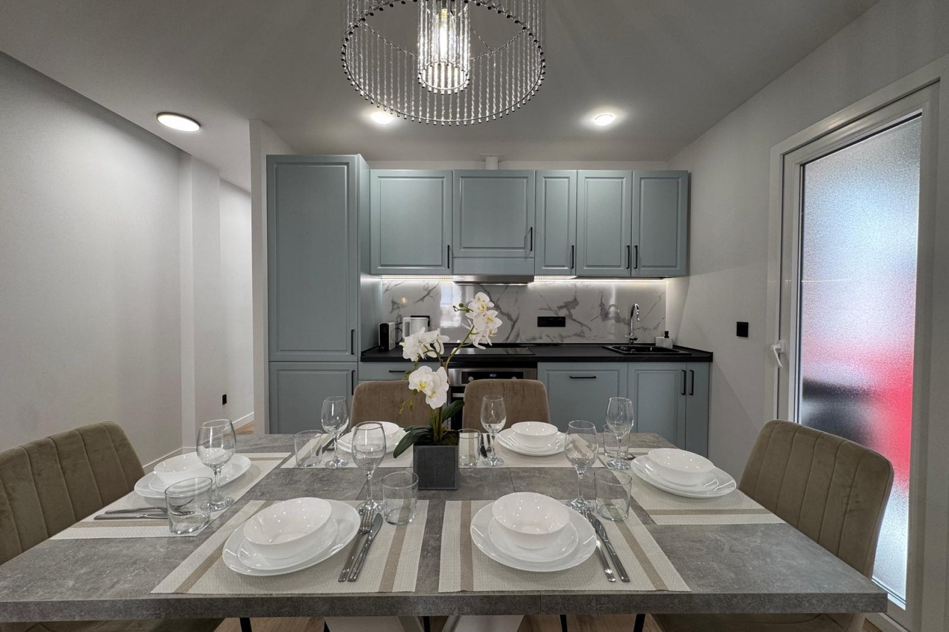 Herverkoop - Appartement -
Torrevieja - Playa del Cura