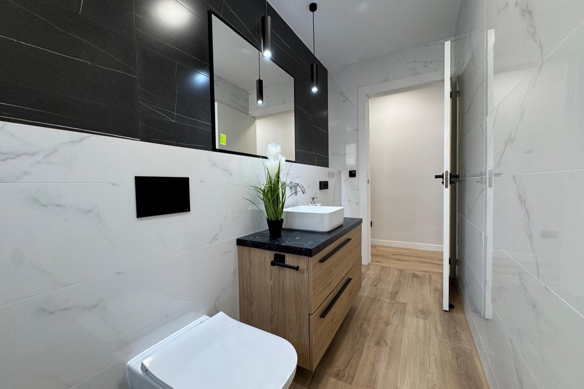 Herverkoop - Appartement -
Torrevieja - Playa del Cura