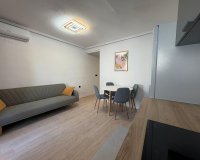 Herverkoop - Appartement -
Torrevieja - Playa del Cura