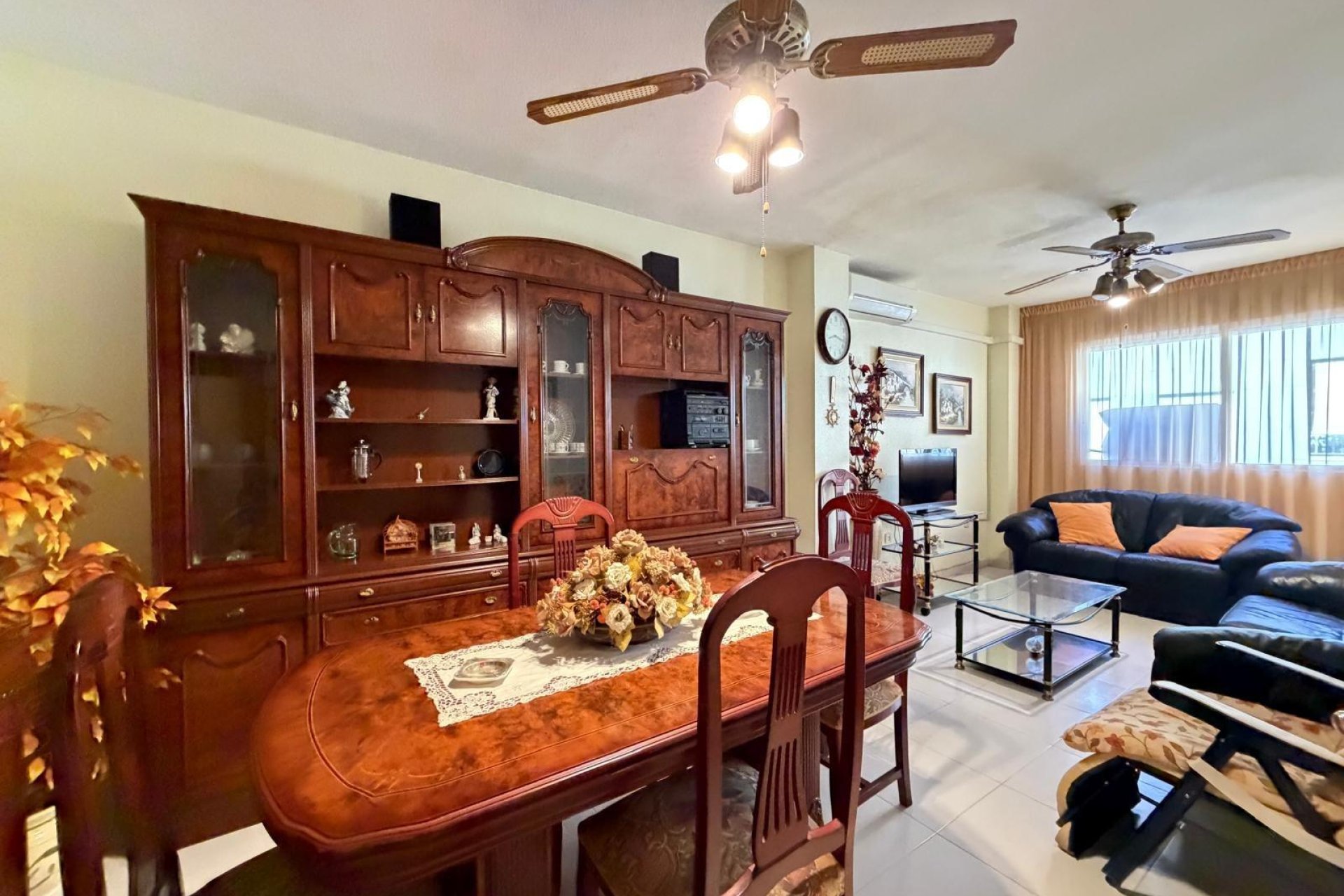 Herverkoop - Appartement -
Torrevieja - Playa del Cura