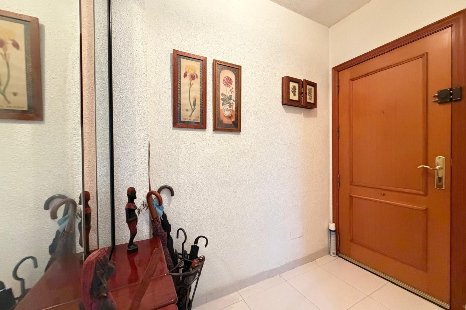 Herverkoop - Appartement -
Torrevieja - Playa del Cura