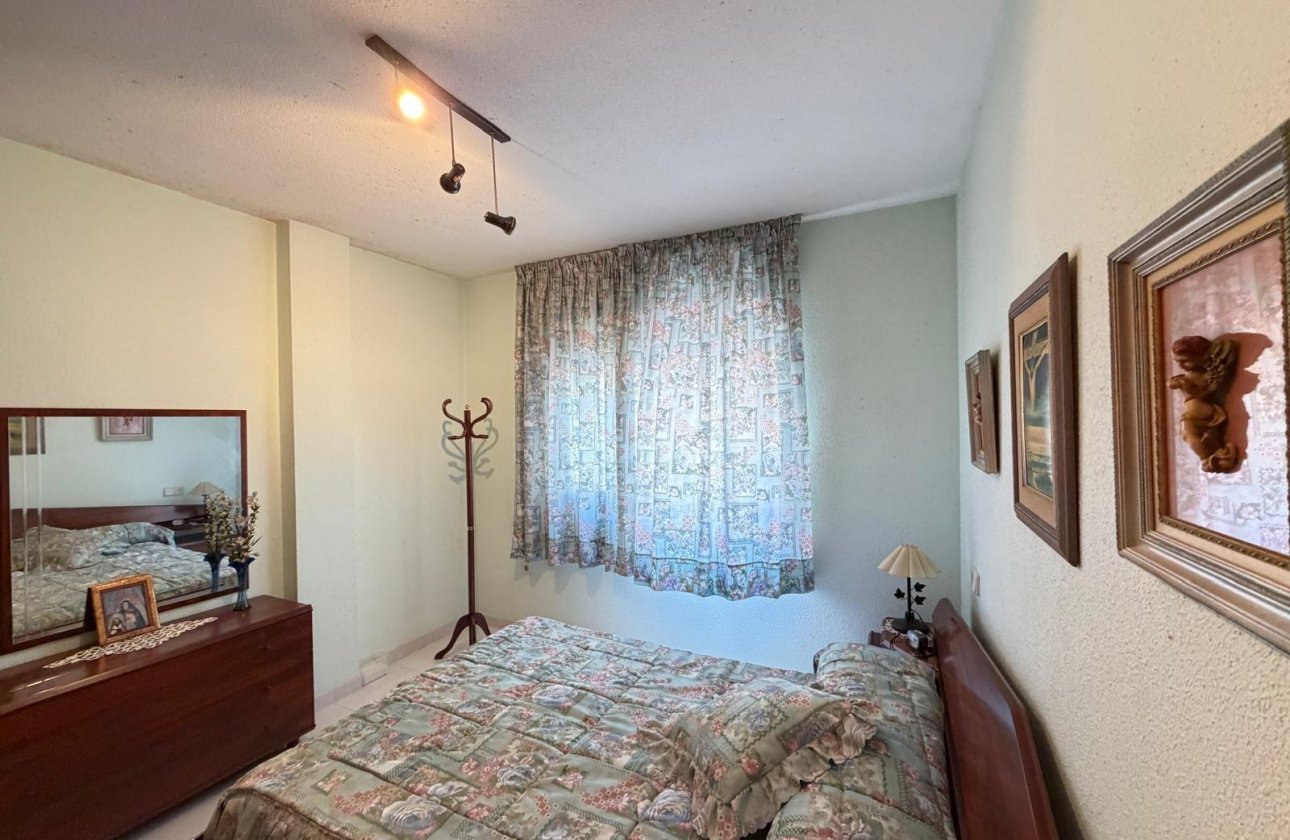 Herverkoop - Appartement -
Torrevieja - Playa del Cura
