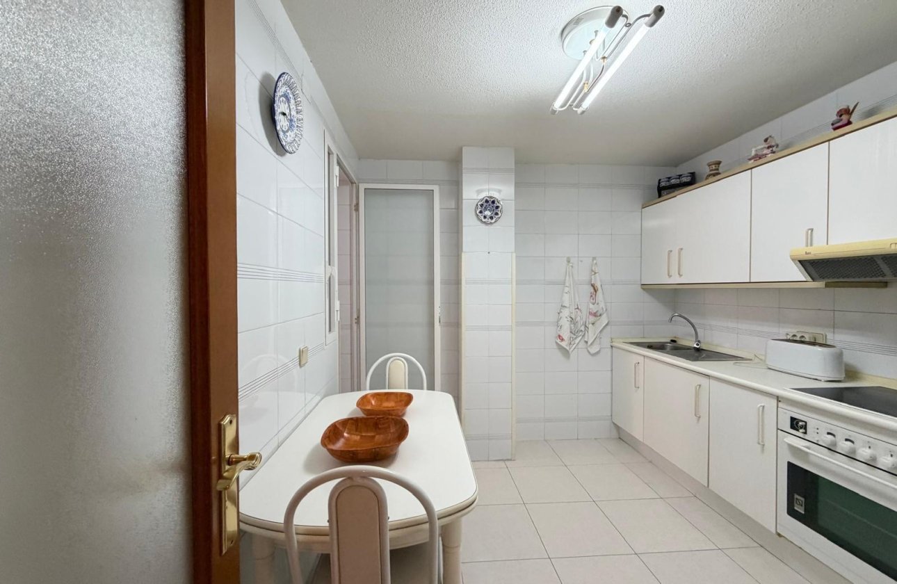 Herverkoop - Appartement -
Torrevieja - Playa del Cura