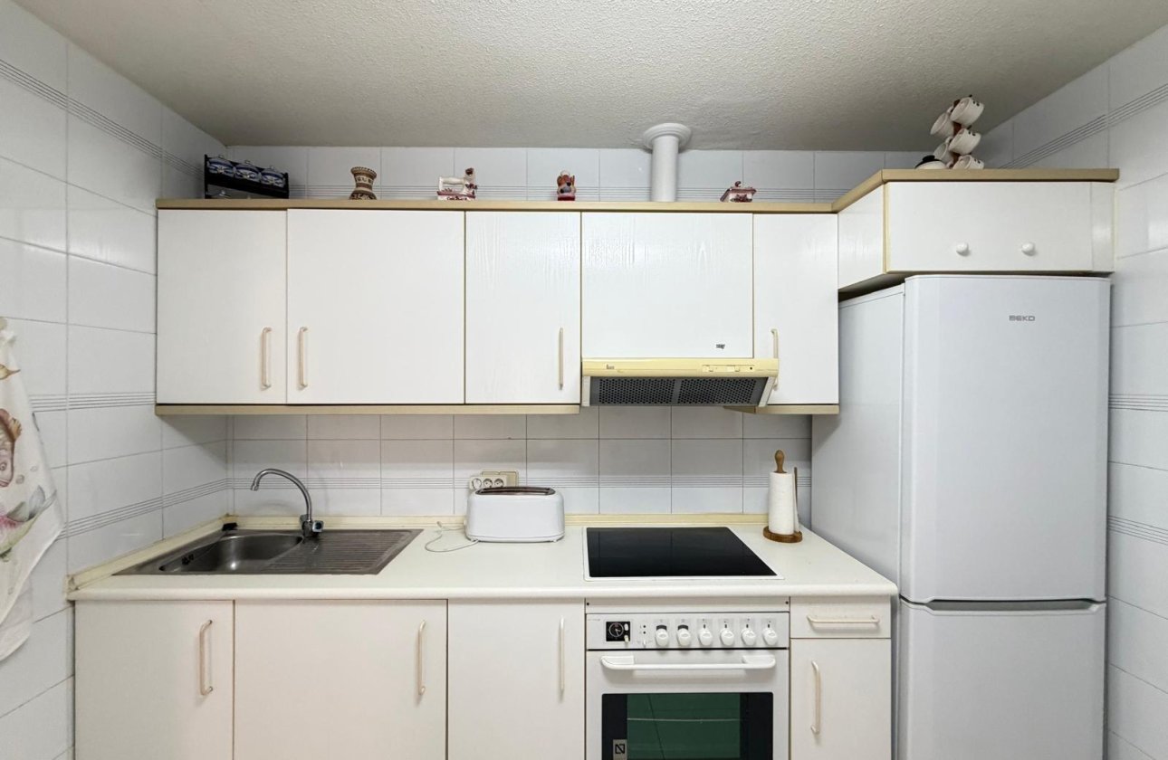 Herverkoop - Appartement -
Torrevieja - Playa del Cura