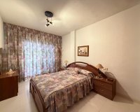 Herverkoop - Appartement -
Torrevieja - Playa del Cura