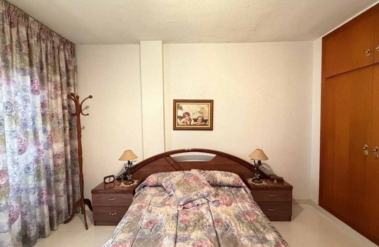 Herverkoop - Appartement -
Torrevieja - Playa del Cura