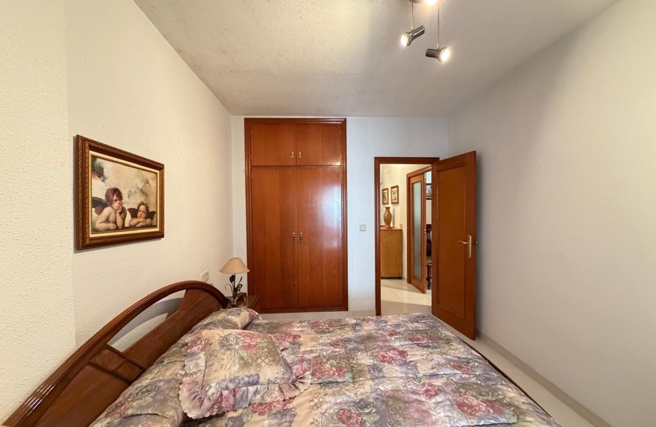 Herverkoop - Appartement -
Torrevieja - Playa del Cura