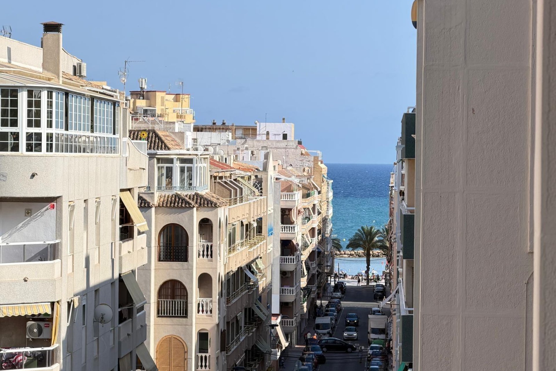 Herverkoop - Appartement -
Torrevieja - Playa del Cura