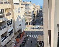 Herverkoop - Appartement -
Torrevieja - Playa del Cura