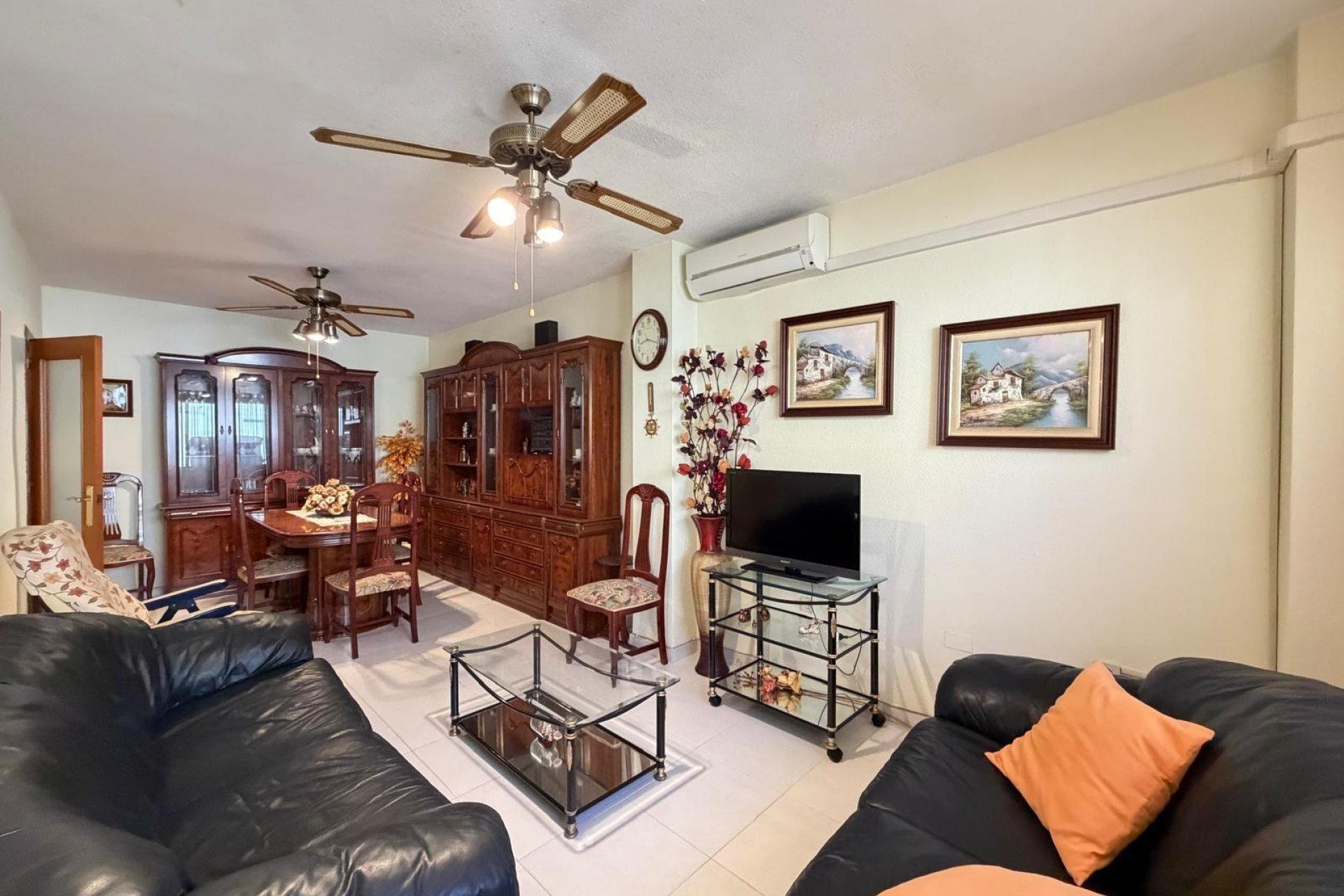 Herverkoop - Appartement -
Torrevieja - Playa del Cura