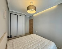 Herverkoop - Appartement -
Torrevieja - Playa del Cura