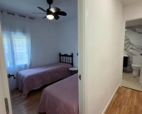 Herverkoop - Appartement -
Torrevieja - Playa del Cura