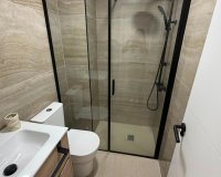 Herverkoop - Appartement -
Torrevieja - Playa del Cura