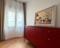 Herverkoop - Appartement -
Torrevieja - Playa del Cura