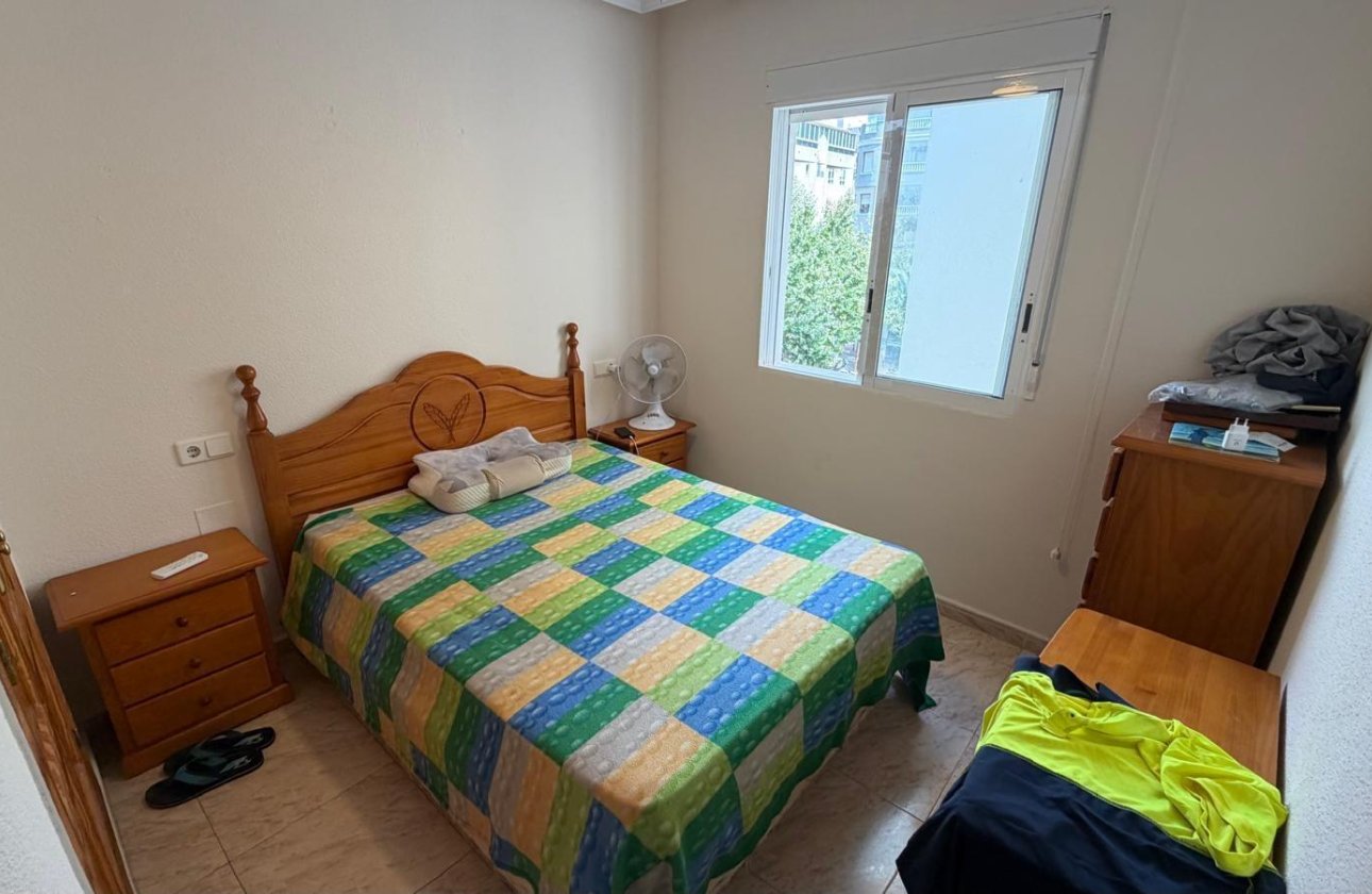 Herverkoop - Appartement -
Torrevieja - Playa del Cura