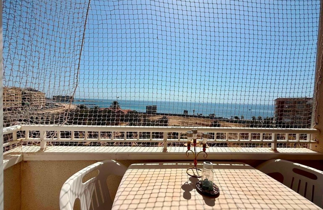 Herverkoop - Appartement -
Torrevieja - Playa del Cura