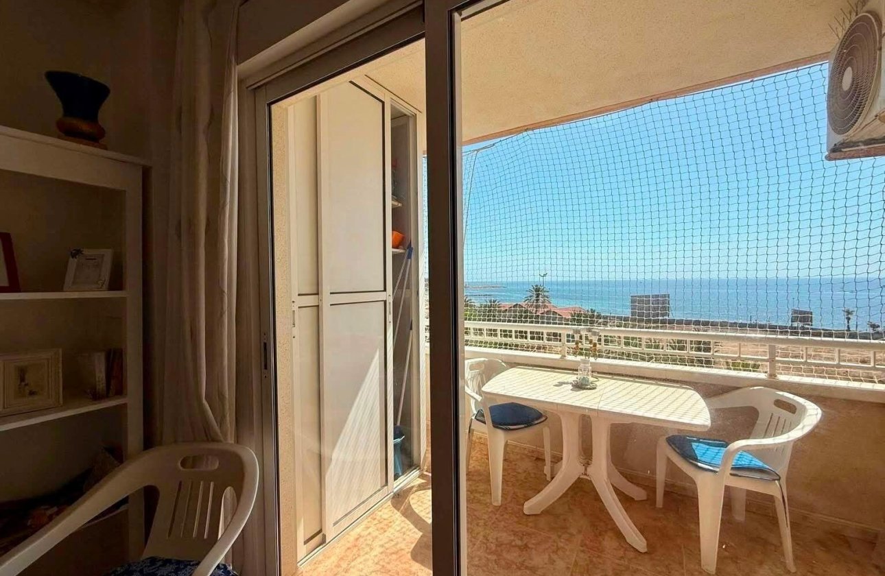 Herverkoop - Appartement -
Torrevieja - Playa del Cura