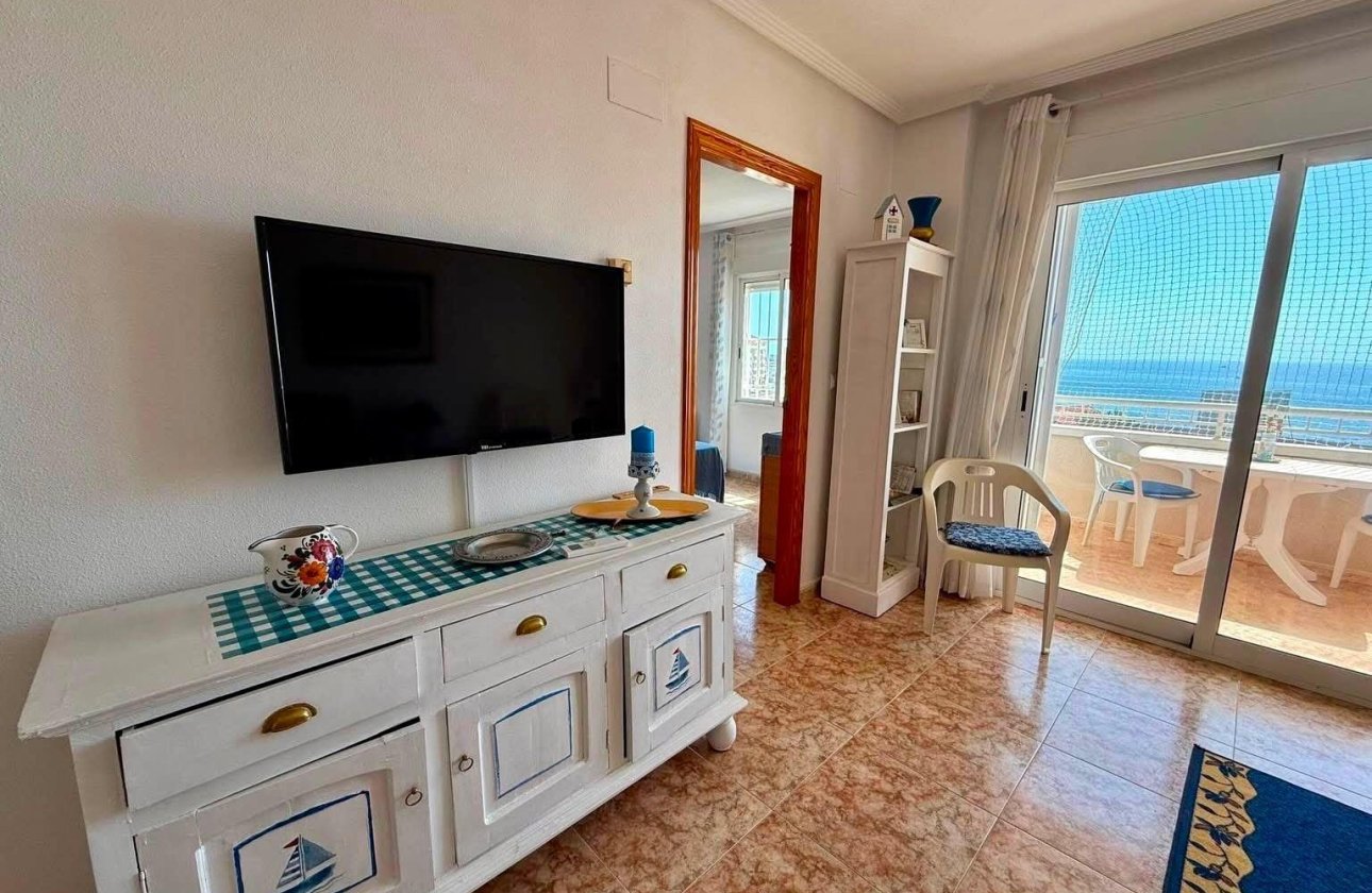 Herverkoop - Appartement -
Torrevieja - Playa del Cura