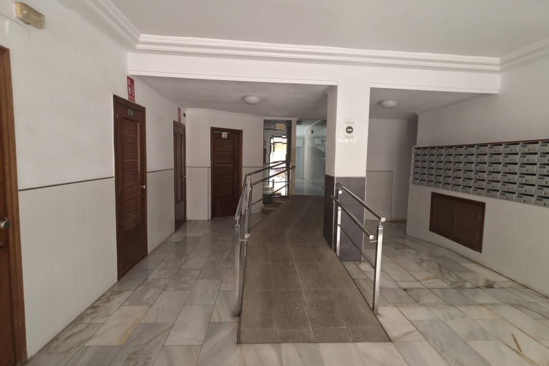 Herverkoop - Appartement -
Torrevieja - Playa del Cura