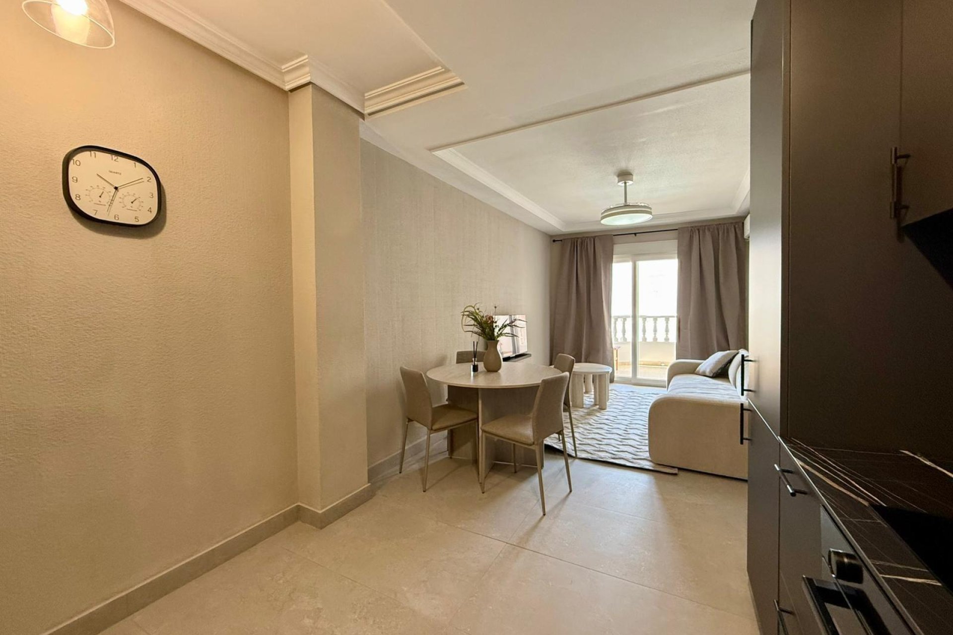 Herverkoop - Appartement -
Torrevieja - Playa del Cura