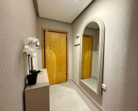 Herverkoop - Appartement -
Torrevieja - Playa del Cura