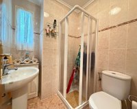 Herverkoop - Appartement -
Torrevieja - Playa del Cura