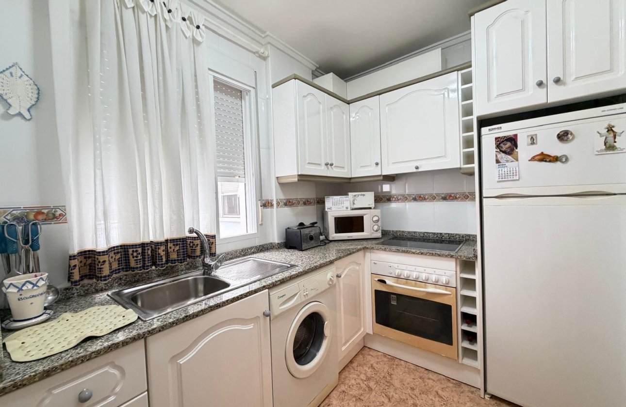 Herverkoop - Appartement -
Torrevieja - Playa del Cura