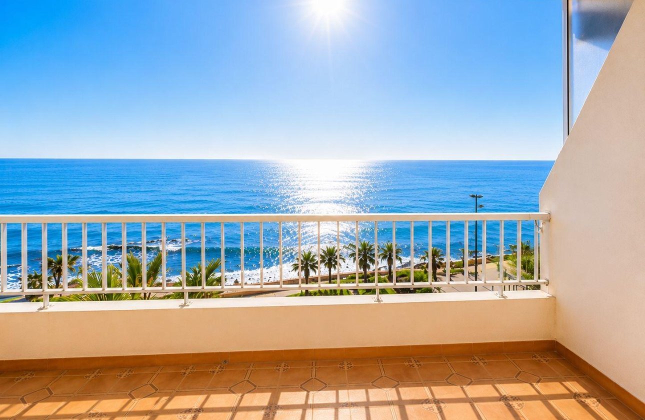 Herverkoop - Appartement -
Torrevieja - Playa del Cura