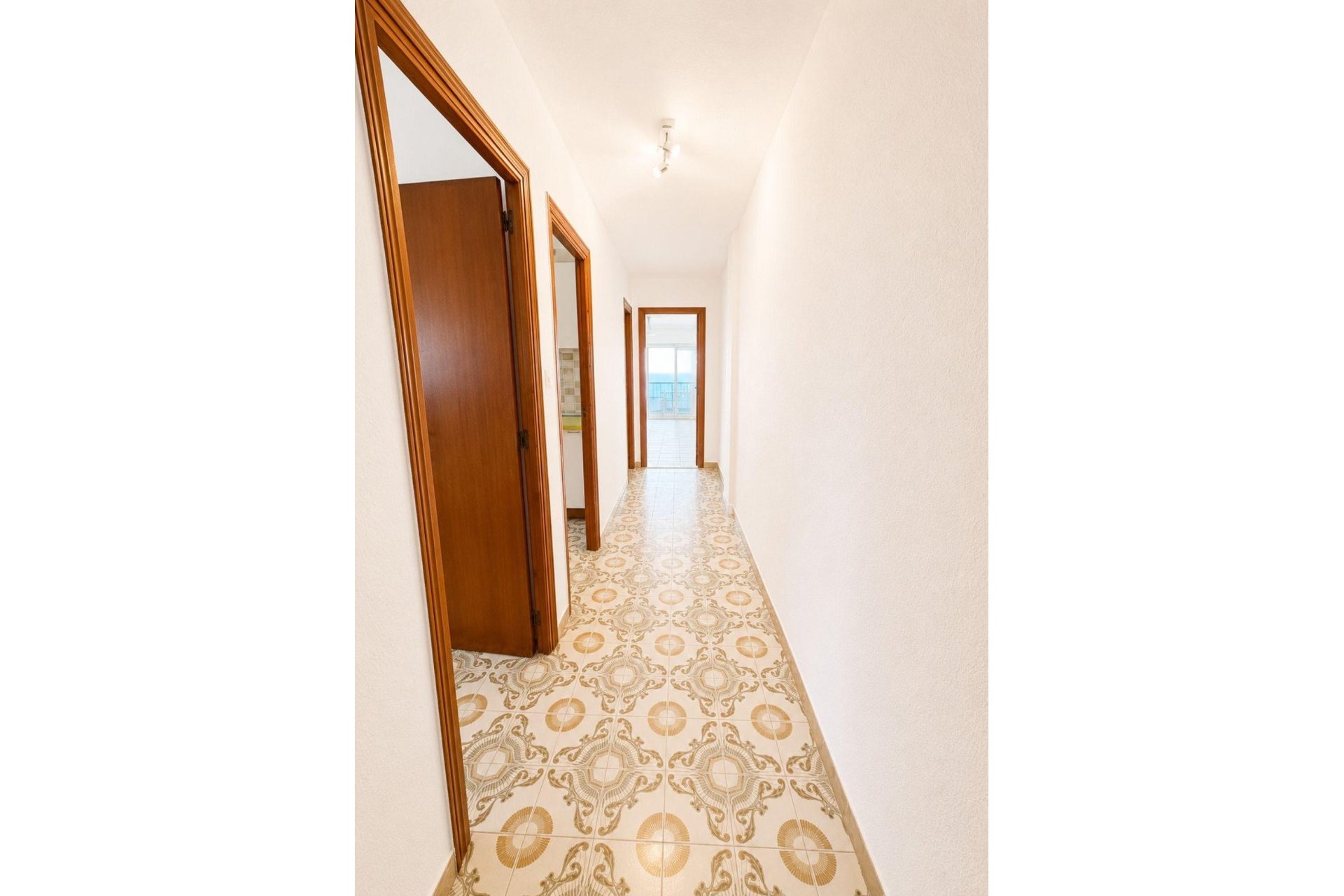 Herverkoop - Appartement -
Torrevieja - Playa del Cura