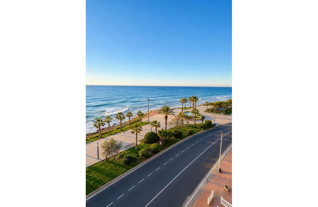 Herverkoop - Appartement -
Torrevieja - Playa del Cura