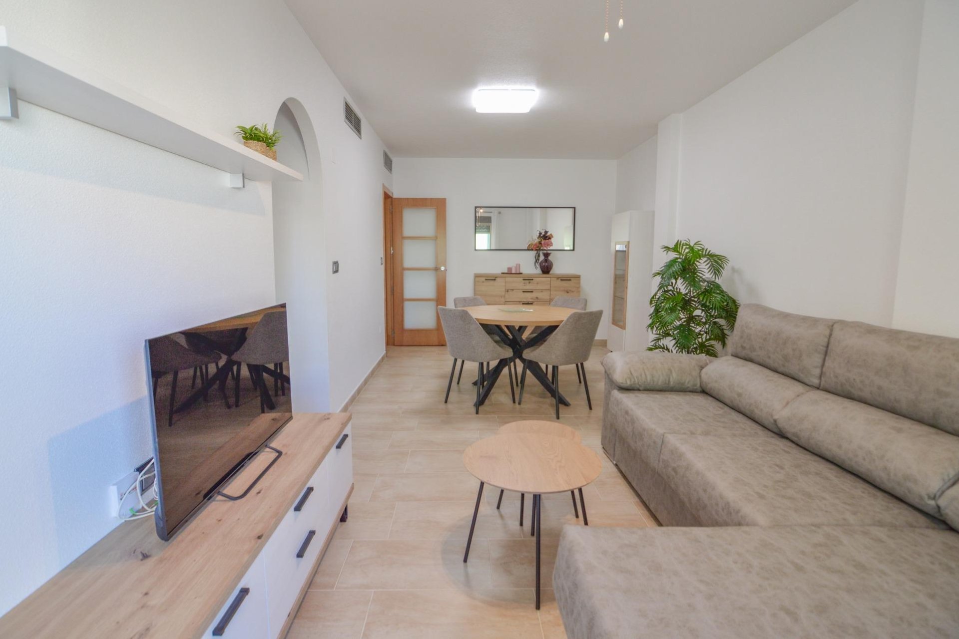 Herverkoop - Appartement -
Torrevieja - Playa del Cura