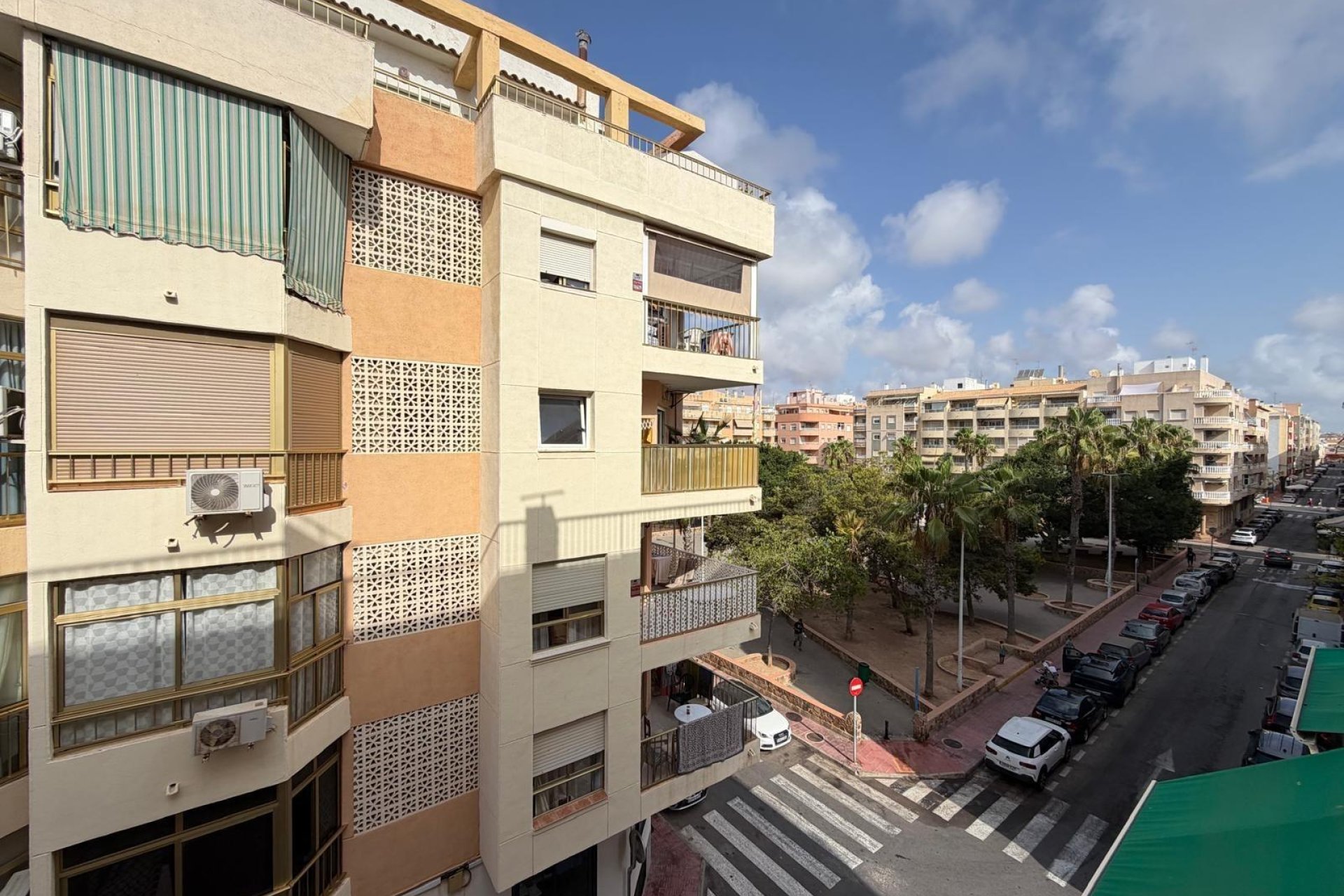 Herverkoop - Appartement -
Torrevieja - Playa del Cura