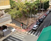 Herverkoop - Appartement -
Torrevieja - Playa del Cura