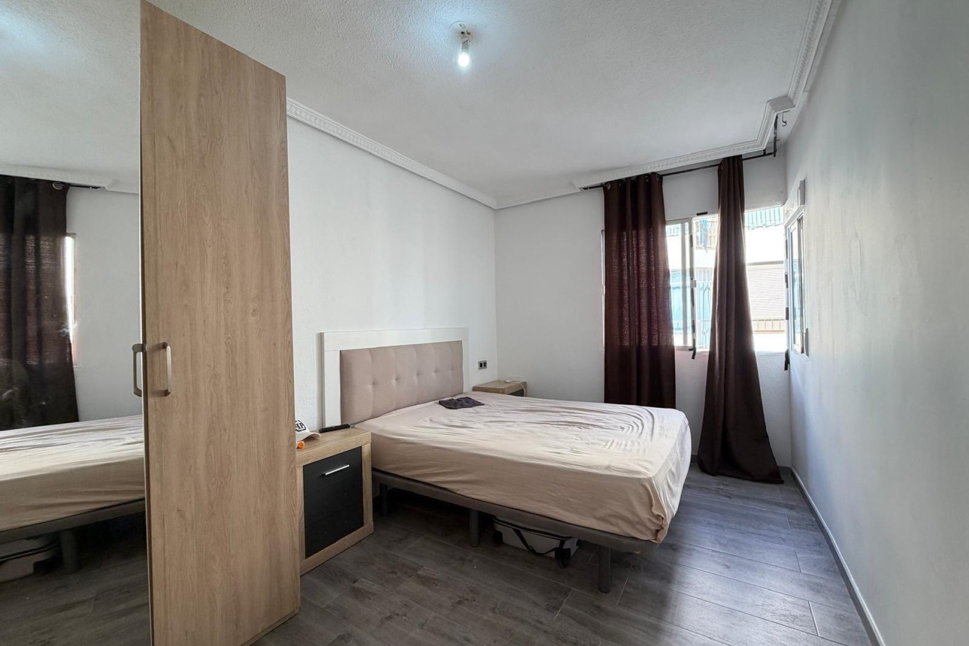 Herverkoop - Appartement -
Torrevieja - Playa del Cura