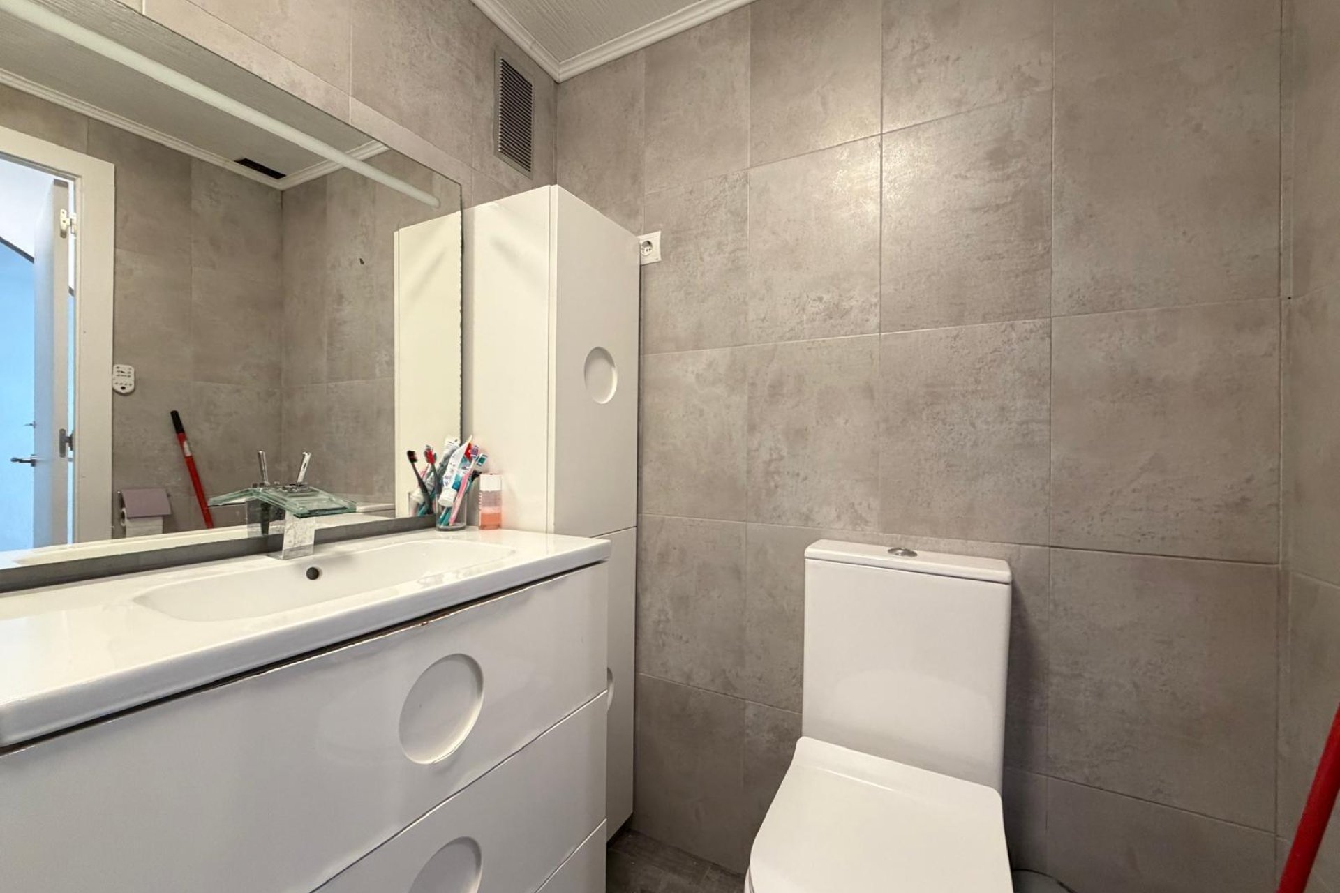 Herverkoop - Appartement -
Torrevieja - Playa del Cura