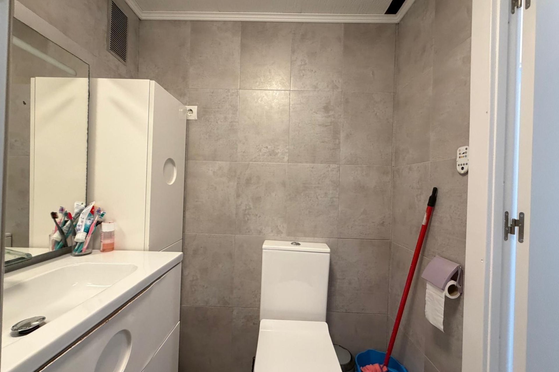 Herverkoop - Appartement -
Torrevieja - Playa del Cura