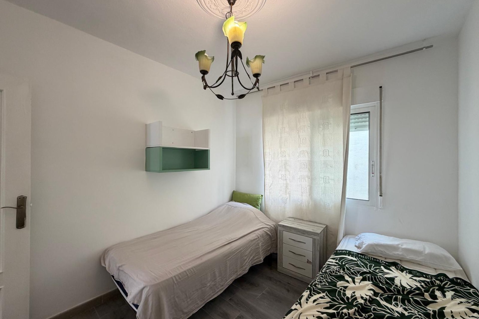 Herverkoop - Appartement -
Torrevieja - Playa del Cura
