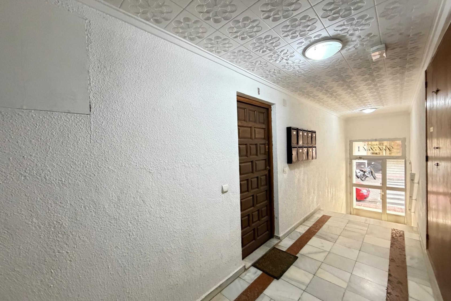 Herverkoop - Appartement -
Torrevieja - Playa del Cura