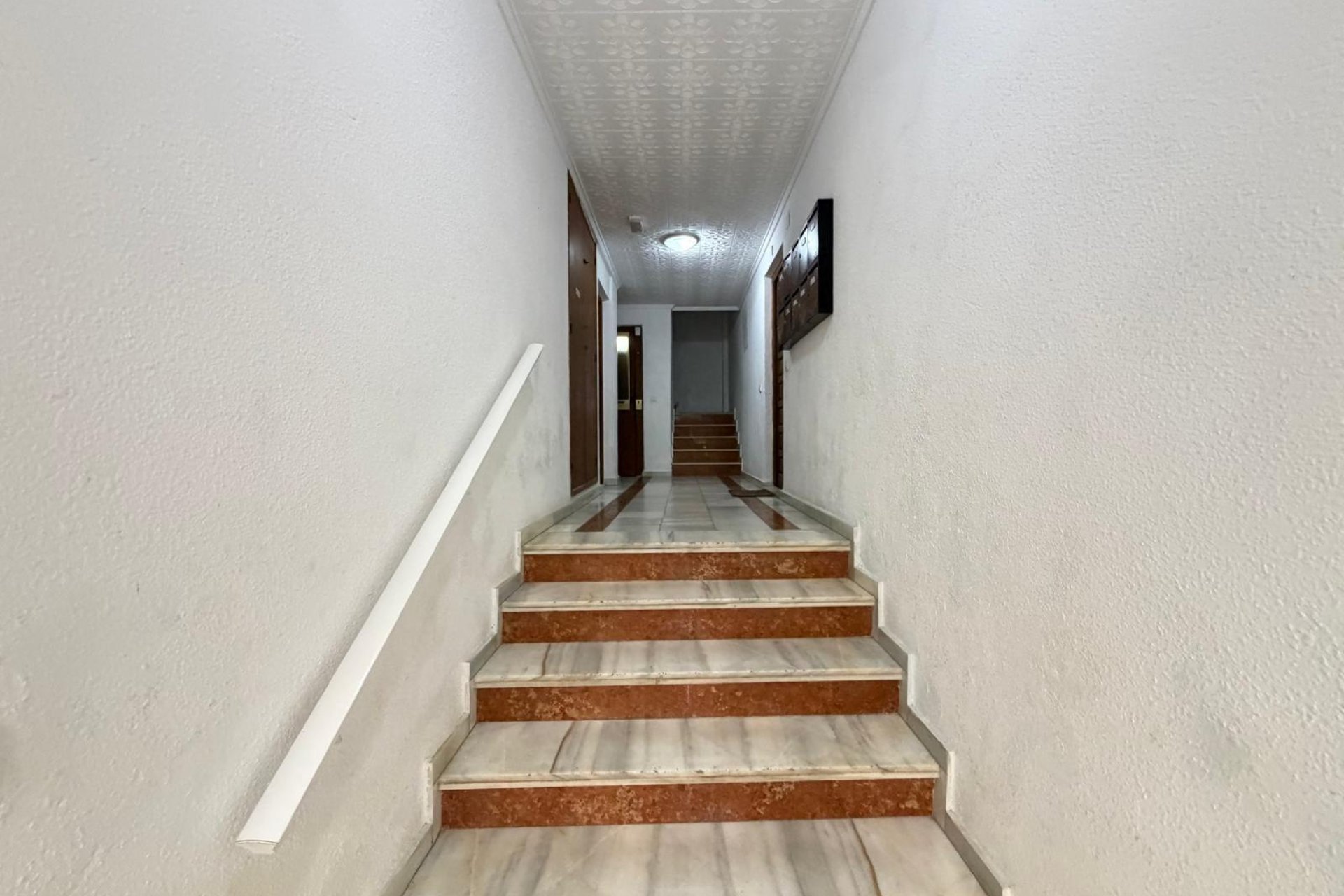 Herverkoop - Appartement -
Torrevieja - Playa del Cura