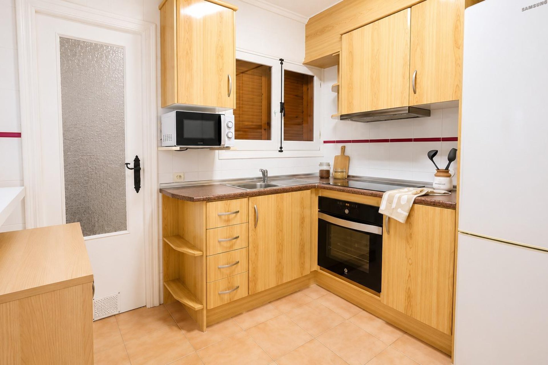 Herverkoop - Appartement -
Torrevieja - Playa del Cura