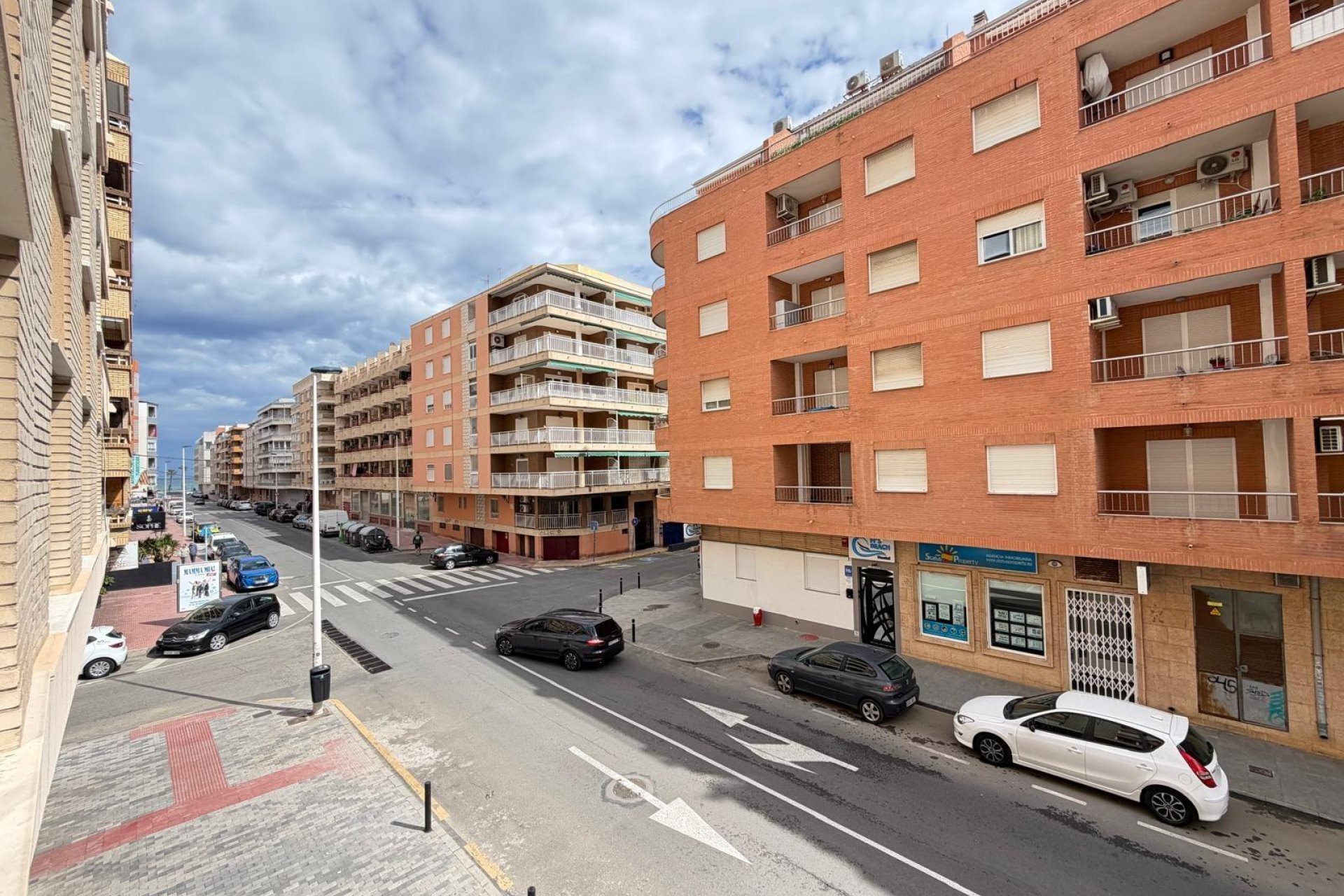 Herverkoop - Appartement -
Torrevieja - Playa del Cura