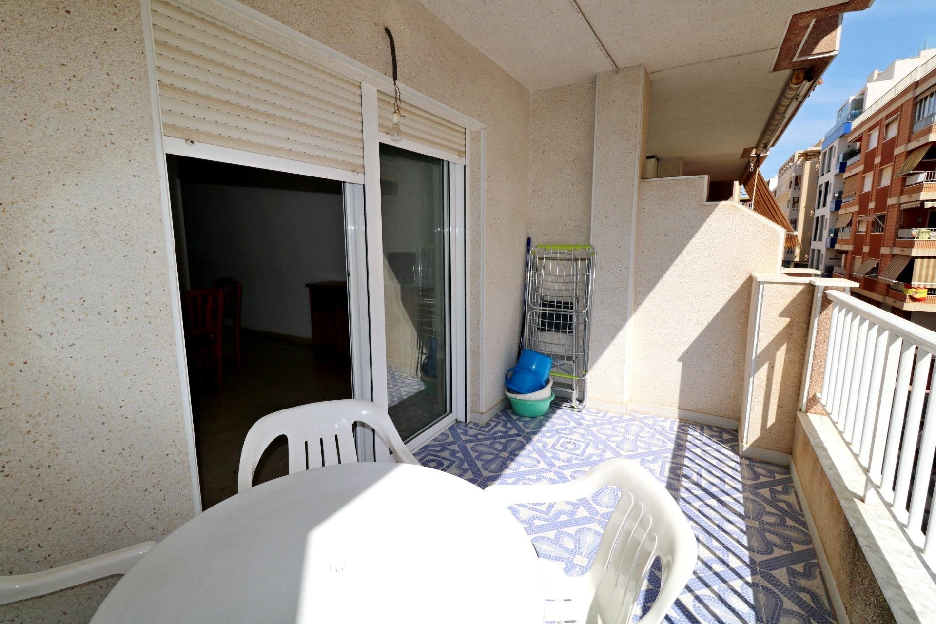 Herverkoop - Appartement -
Torrevieja - Playa del Cura
