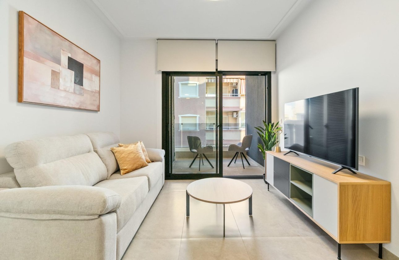 Herverkoop - Appartement -
Torrevieja - Playa del Cura
