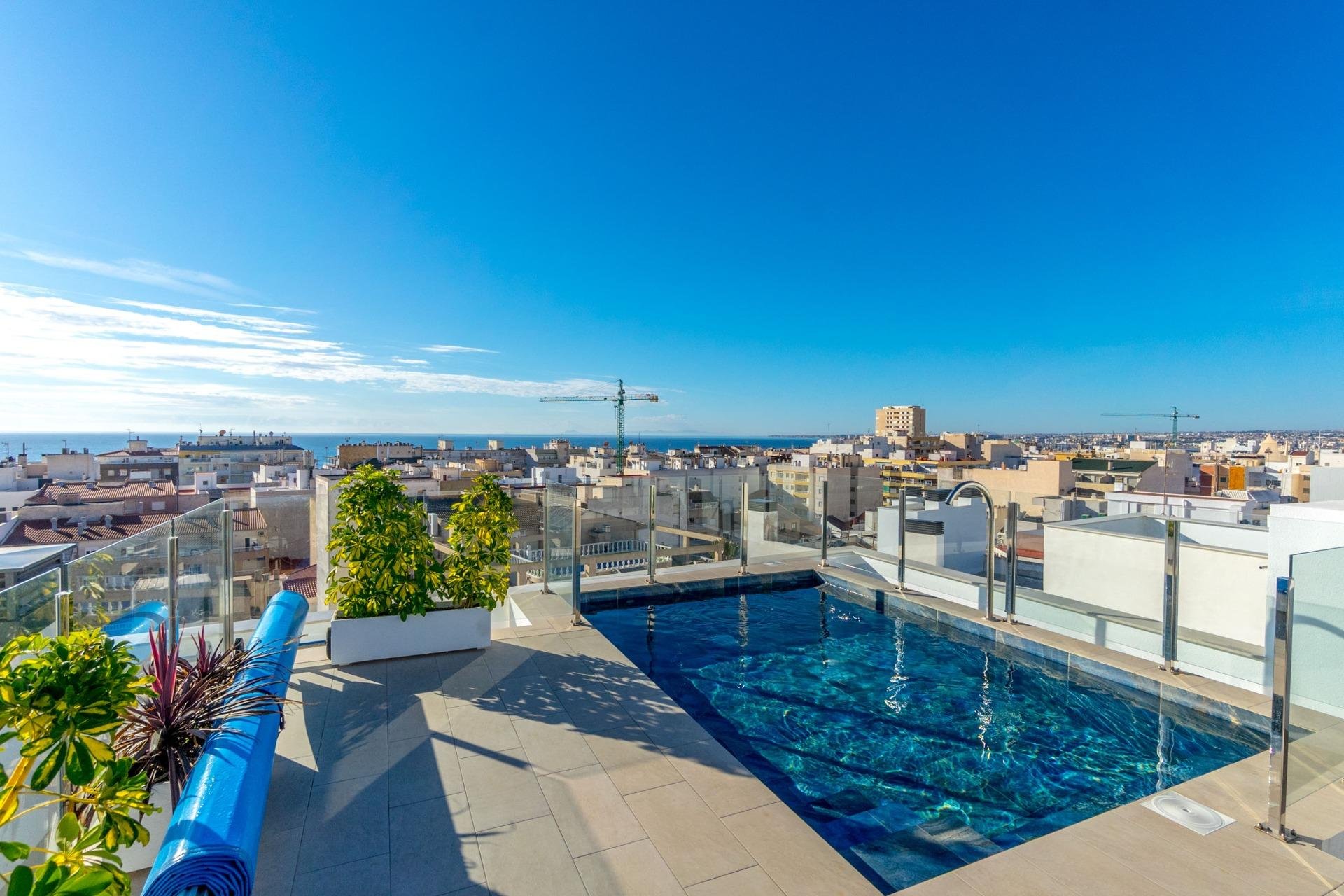 Herverkoop - Appartement -
Torrevieja - Playa del Cura
