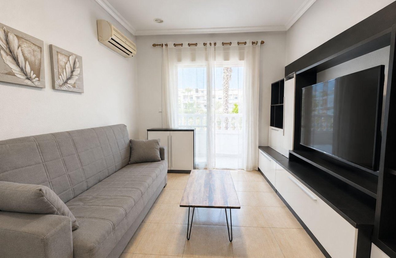 Herverkoop - Appartement -
Torrevieja - Playa del Cura